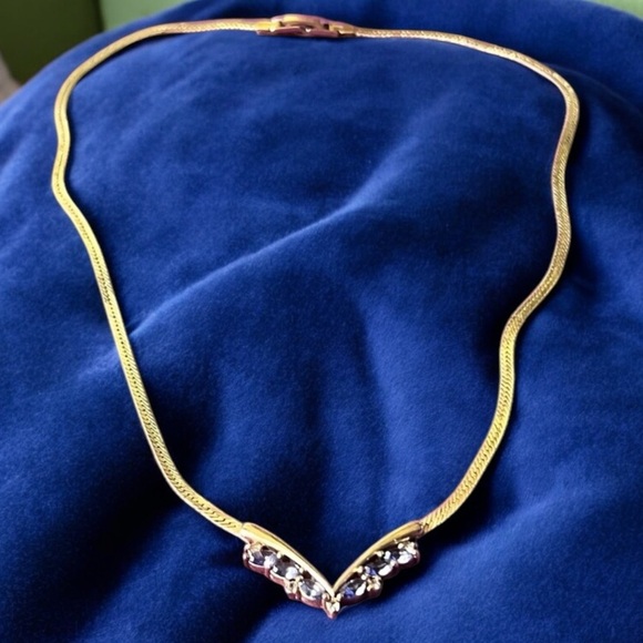 Vintage Gold Tone and Purple Rhinestone Gemstone V Herringbone Chain Necklace - Picture 3 of 5